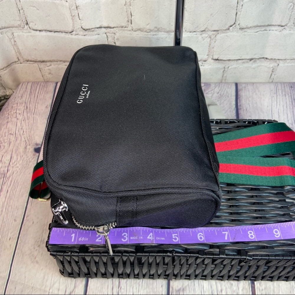 GUCCI crossbody bag from the beauty line with thick crossbody strap - Picture 12 of 12